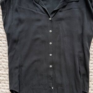 Men's Black Button-Up Shirt - Classic Short Sleeve
